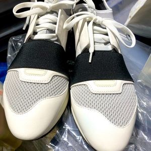 Balenciaga race runners